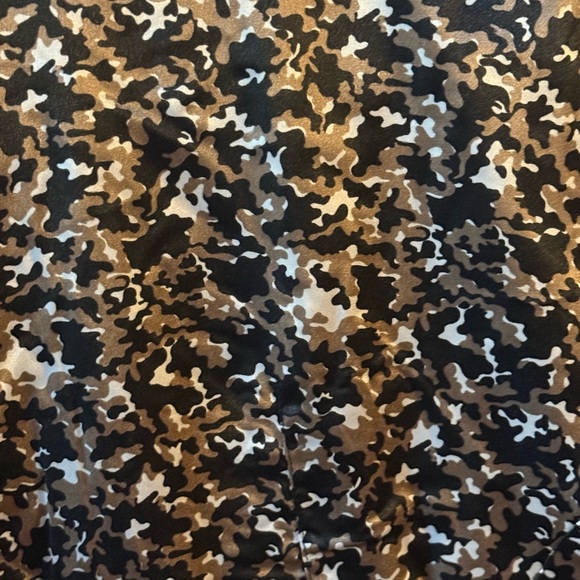 BCBGMaxAzria Black & Gold Ruched Satin Blouse - Picture 6 of 8